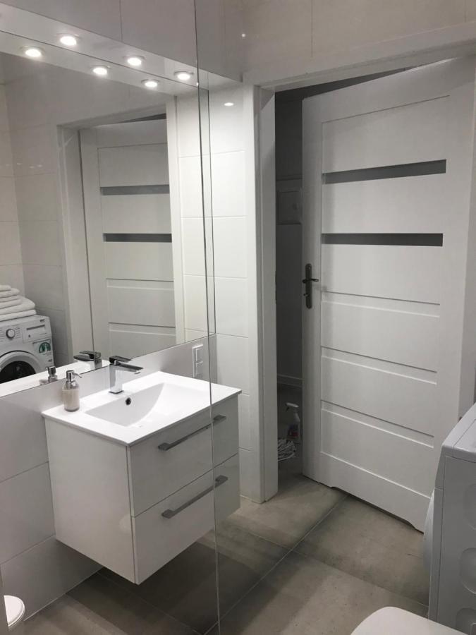 Klimatyczny Apartament Przy Bochenskim Rynku. Bochnia Esterno foto